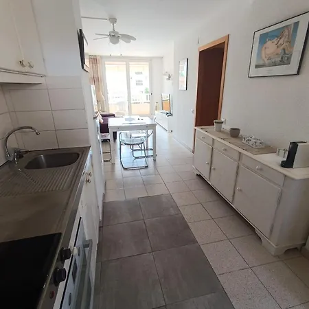 Del Sol Apartment *